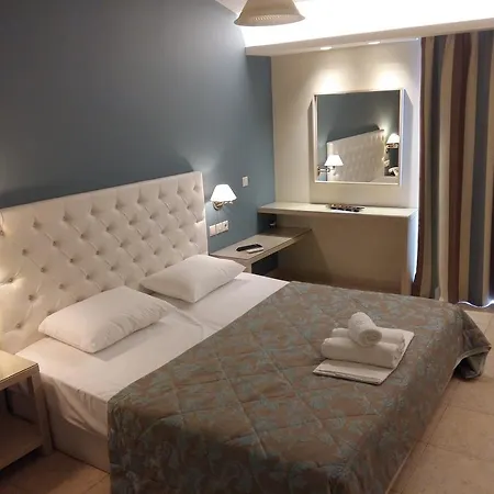 Aparthotel Viaros Tolón