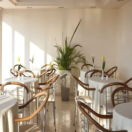 Aparthotel Viaros Tolón