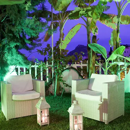 Aparthotel Viaros Tolón
