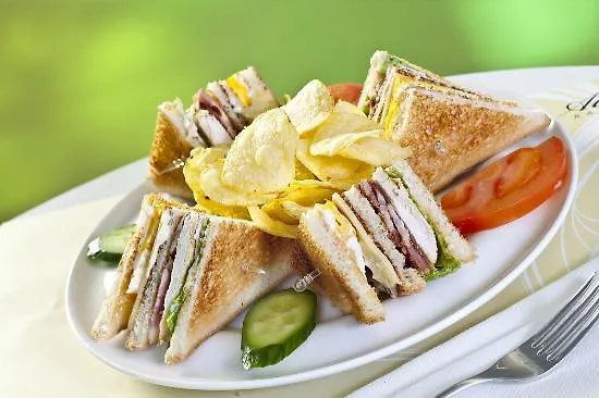 Viaros Aparthotel 4*