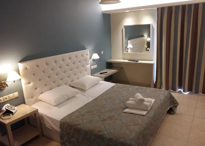 Aparthotel Viaros Tolón