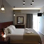 Viaros Aparthotel 4*