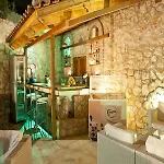 Viaros Aparthotel 4*