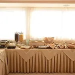 Aparthotel Viaros