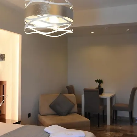 Apart-hotel Viaros Tolón