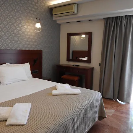 Aparthotel Viaros 3*