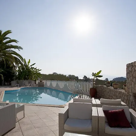 Viaros Apart-hotel