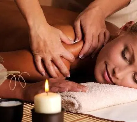 Viaros Apartahotel 4*