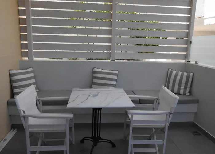 Viaros Aparthotel Tolo