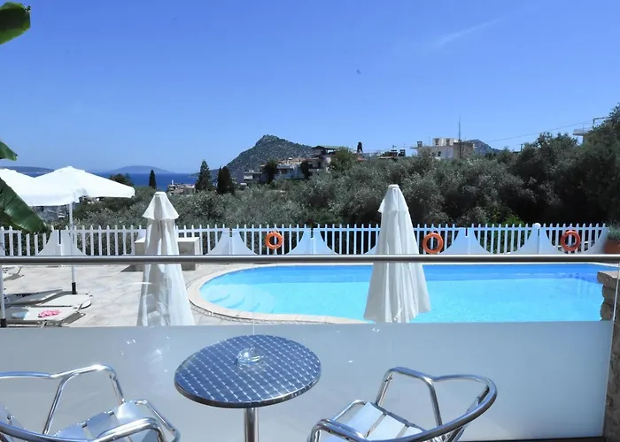 Viaros Aparthotel Tolo