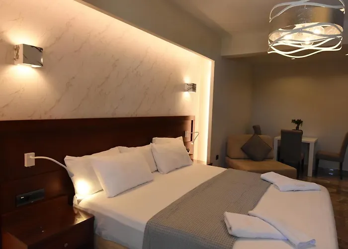 Aparthotel Viaros 4*