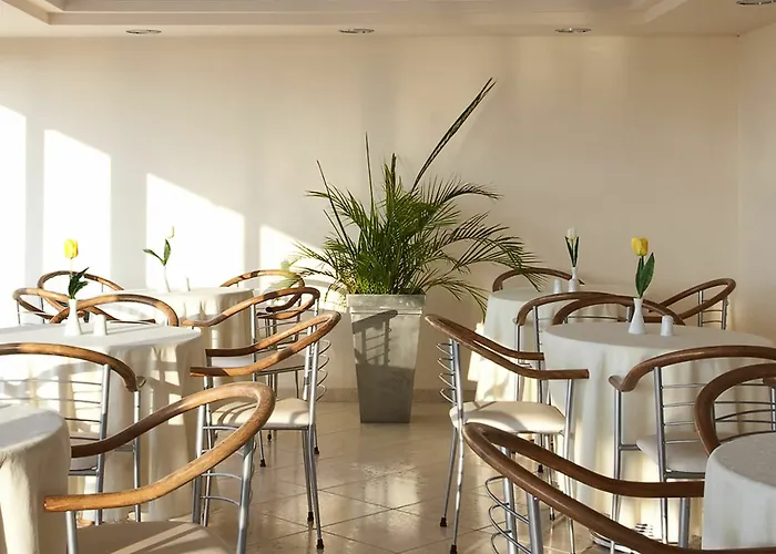 فياروس للشقق الفندقية