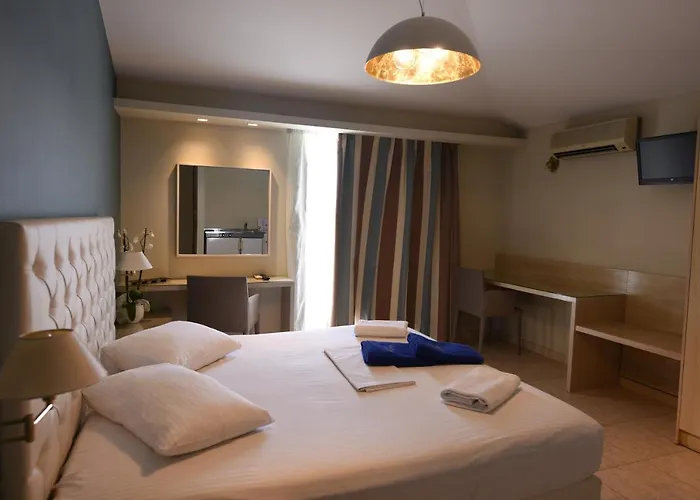 فياروس للشقق الفندقية تولو